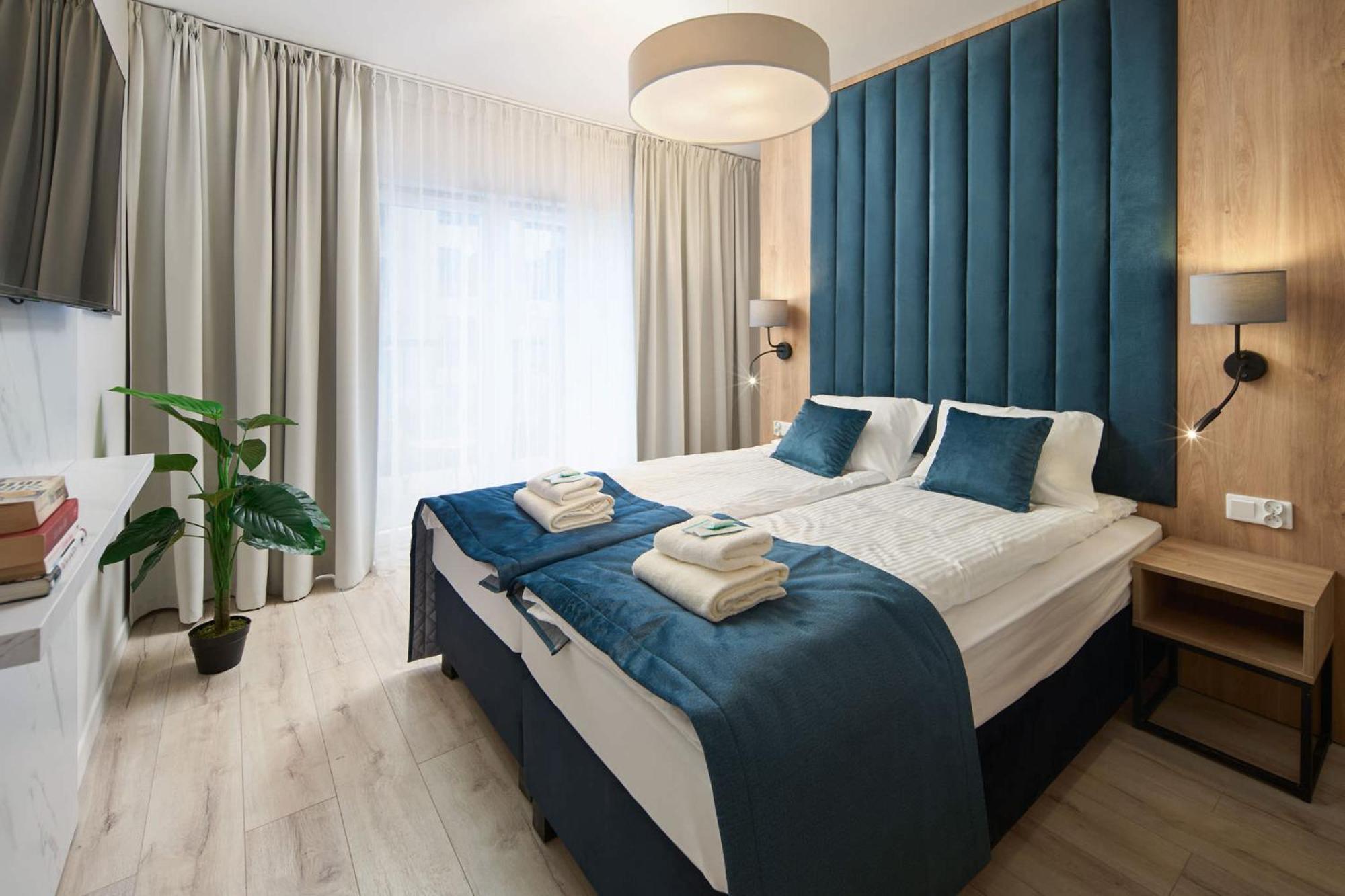 Symphony City Square Aparthotel Wroclaw Exterior photo